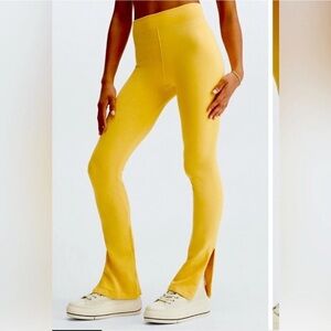 Fabletics Cloud Seamless High-Waisted Leggings